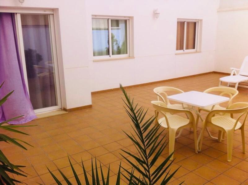 APARTAMENTO CENTRO 3 HABITACIONES CON AIRE ACONDICIONADO A 150m DE LA PLAYA Peñíscola Esterno foto