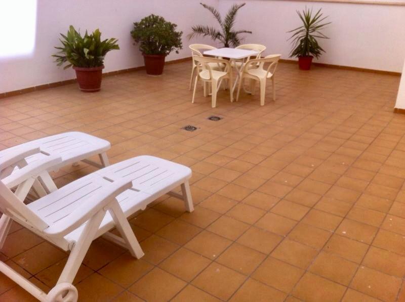 APARTAMENTO CENTRO 3 HABITACIONES CON AIRE ACONDICIONADO A 150m DE LA PLAYA Peñíscola Esterno foto