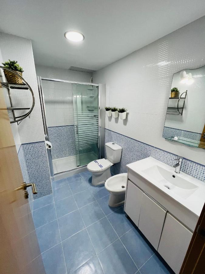 APARTAMENTO CENTRO 3 HABITACIONES CON AIRE ACONDICIONADO A 150m DE LA PLAYA Peñíscola Esterno foto